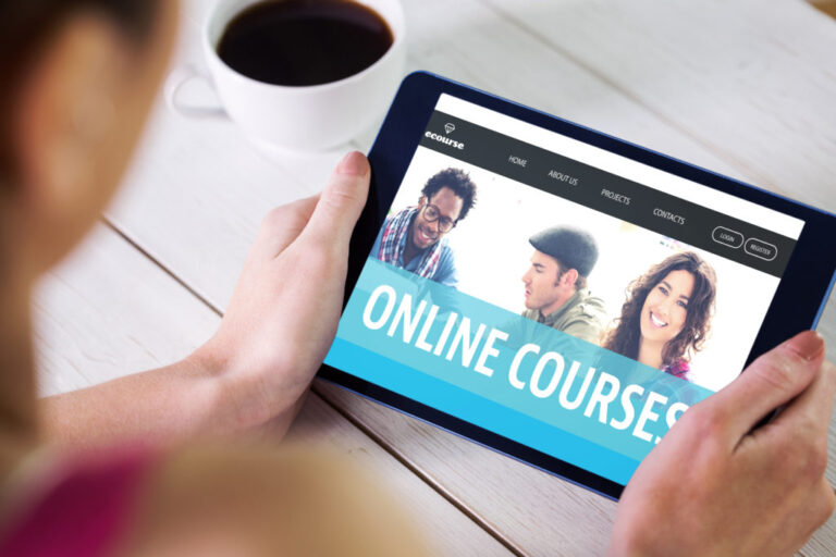 Online summer courses for High-school students